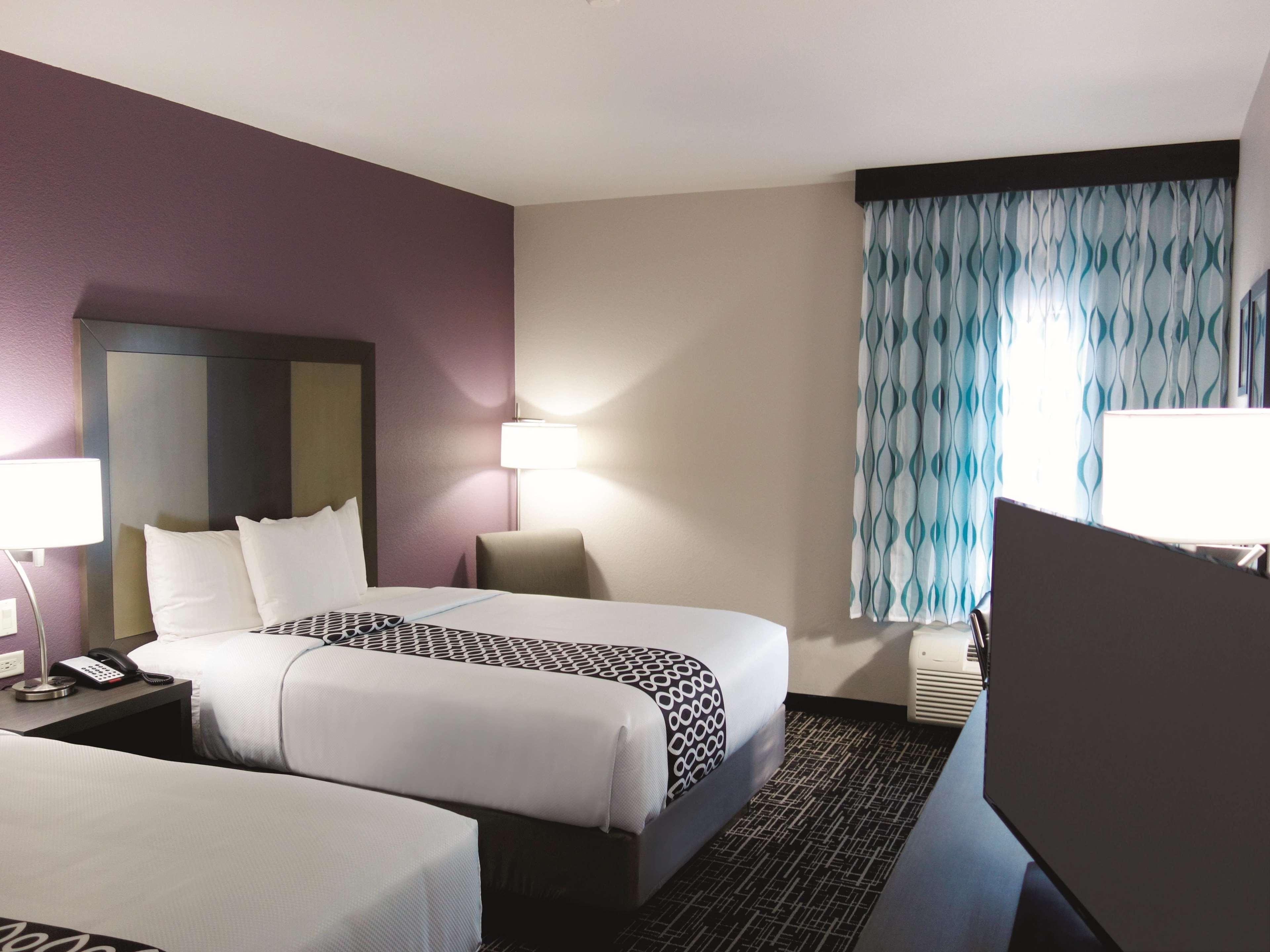 La Quinta By Wyndham Pampa Hotel Kültér fotó