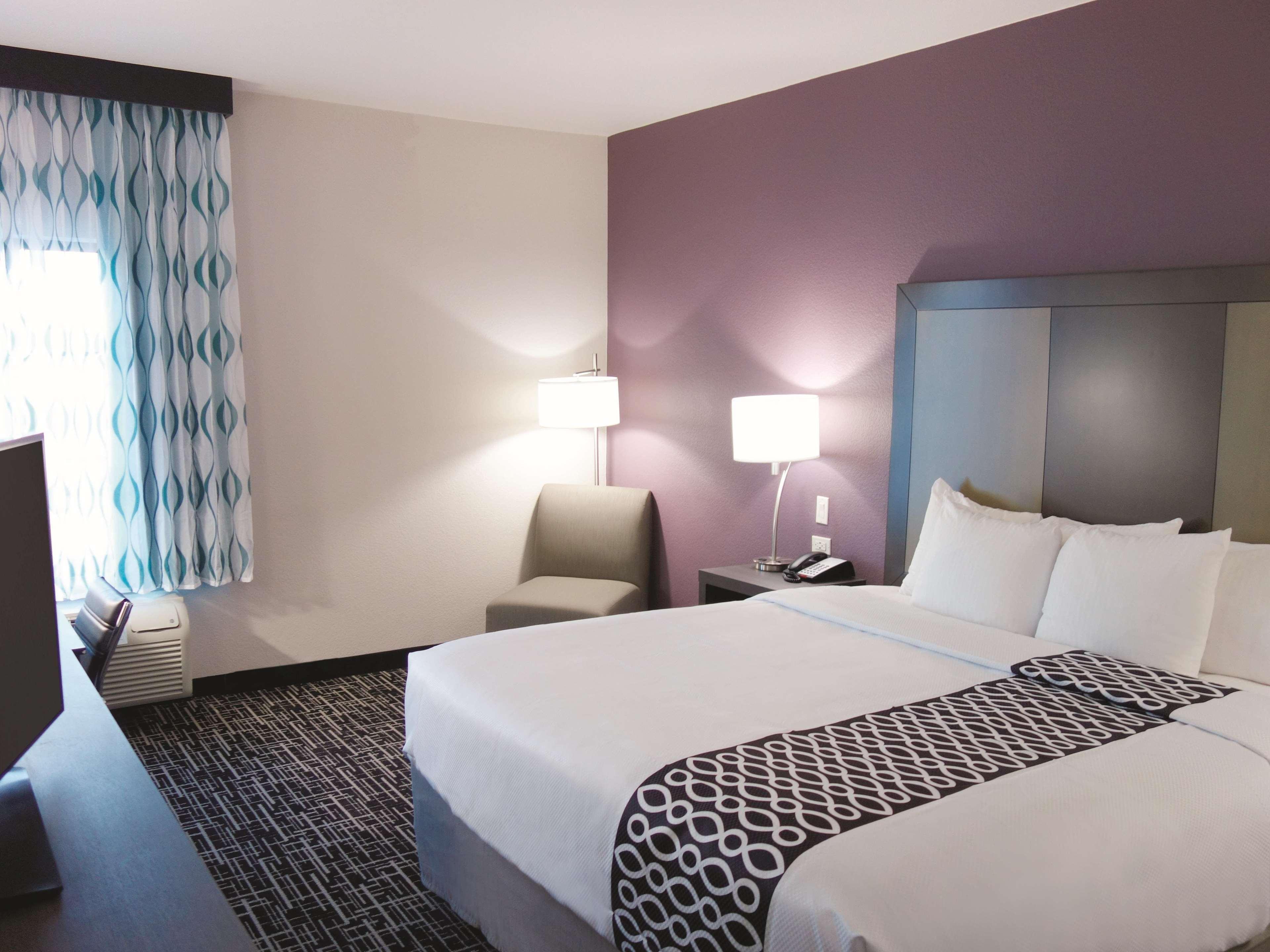 La Quinta By Wyndham Pampa Hotel Kültér fotó