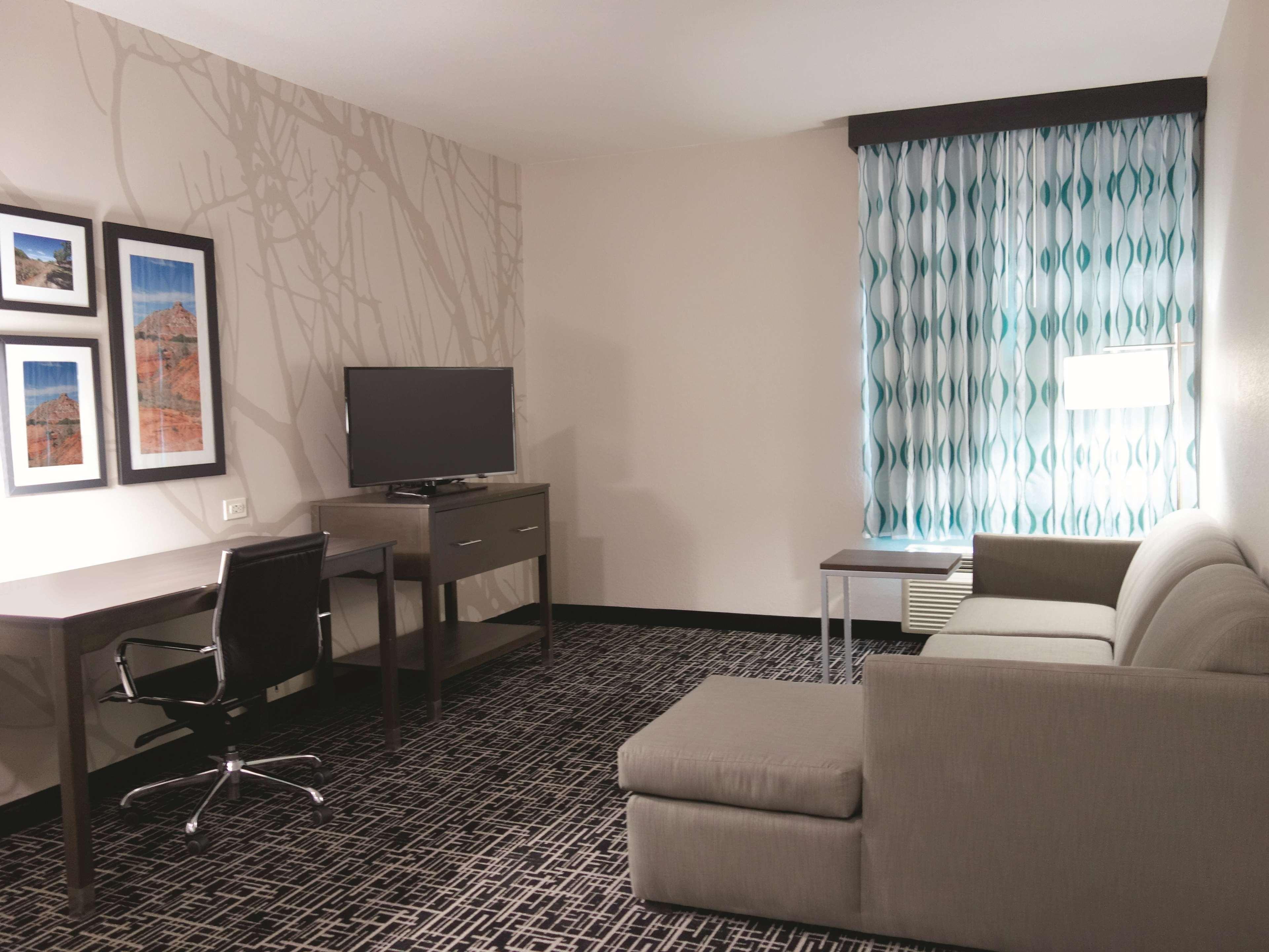 La Quinta By Wyndham Pampa Hotel Kültér fotó